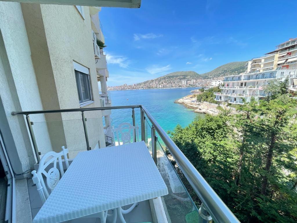 סרנדה 1-Stunning Sea View Apartments! מראה חיצוני תמונה